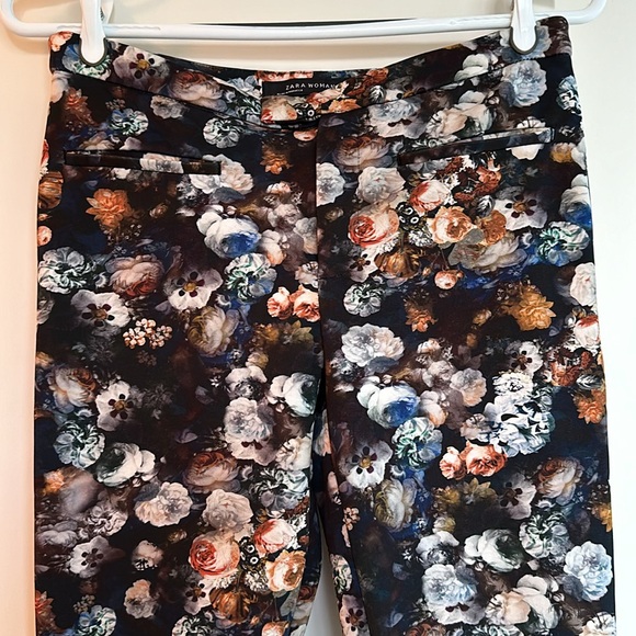 Zara Floral pants with front zip closure - Picture 2 of 5
